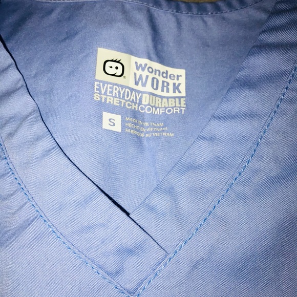 Wonder Work size small scrubs - Picture 2 of 7